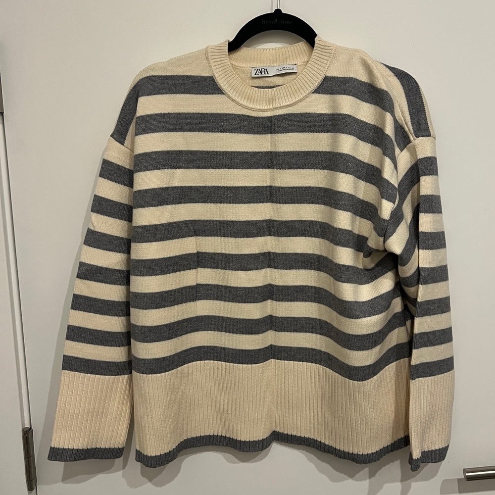 Zara Crewneck Boxy Sweater